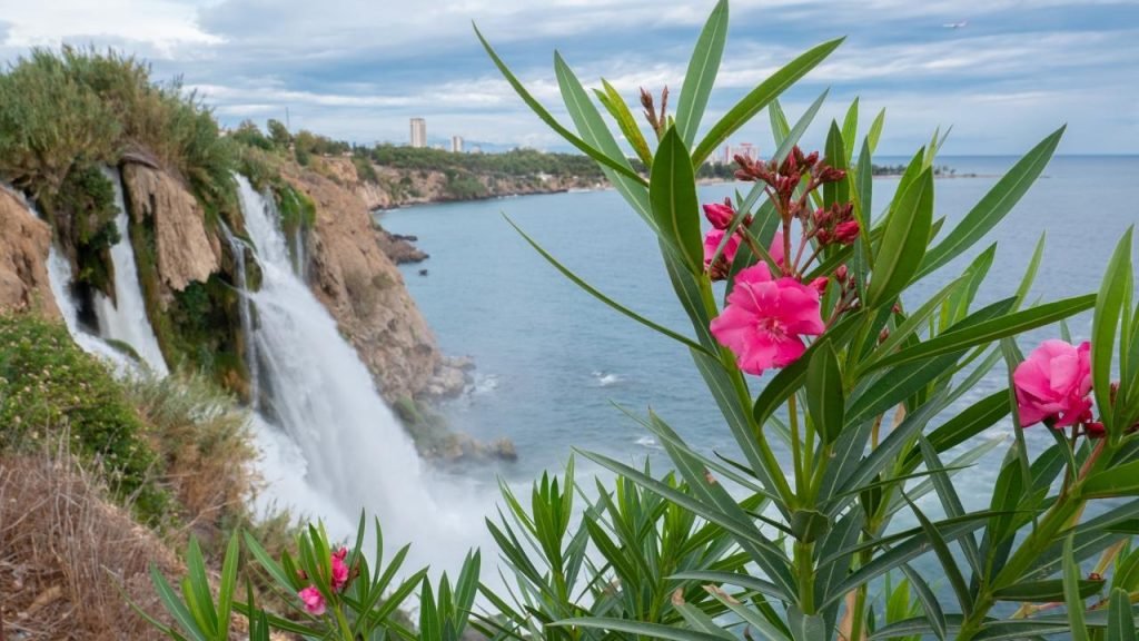 antalya karpuzkaldiran selalesi trt 2117031